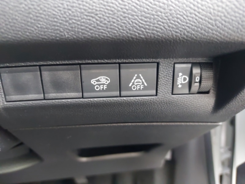 Used Peugeot 2008 2021 for sale - 76435129: Photo 19