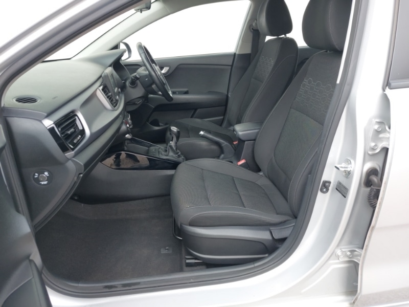 Used Kia Rio 2017 for sale - 76348460: Photo 5