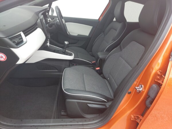 Used Renault Clio 2023 for sale - 75514164: Photo 5