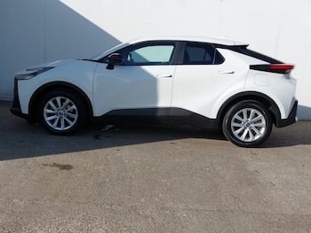 Used Toyota C-HR 2024 for sale - 78424934: Photo