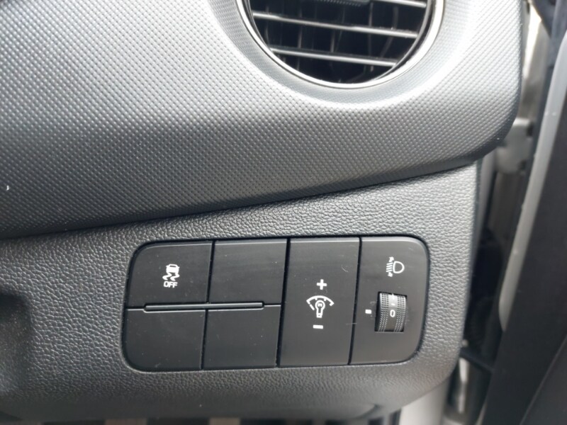 Used Hyundai i10 2017 for sale - 77907329: Photo 17