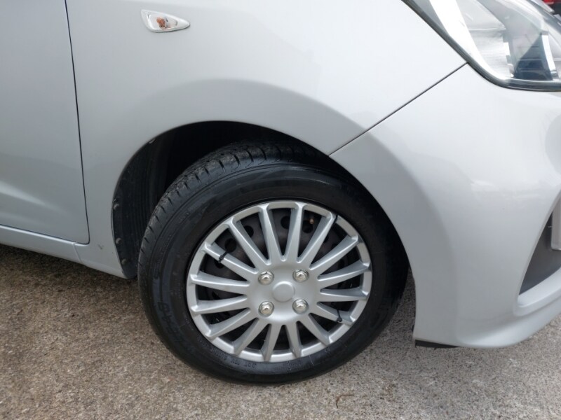 Used Hyundai i10 2017 for sale - 77907329: Photo 9