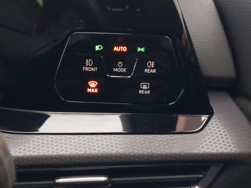 Used Volkswagen Golf 2021 for sale - 76974838: Photo 19