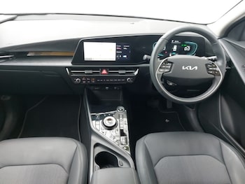 Used Kia Niro 2023 for sale - 76269077: Photo 2
