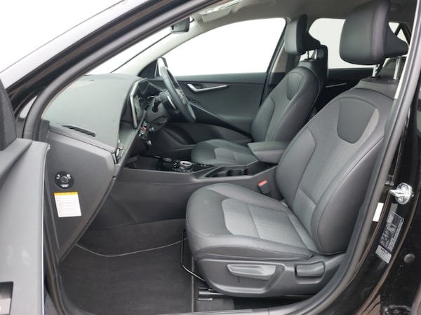 Used Kia Niro 2023 for sale - 76269077: Photo 5