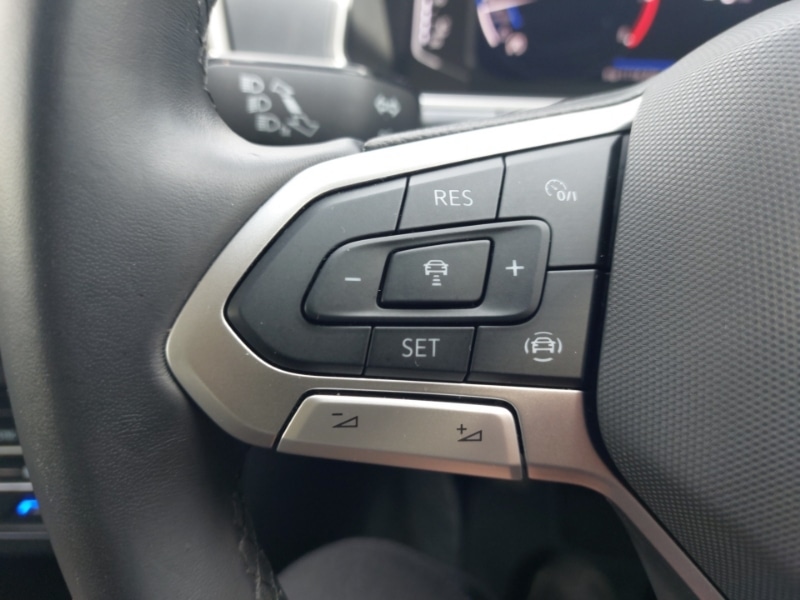 Used Volkswagen T-Roc 2024 for sale - 76271970: Photo 16