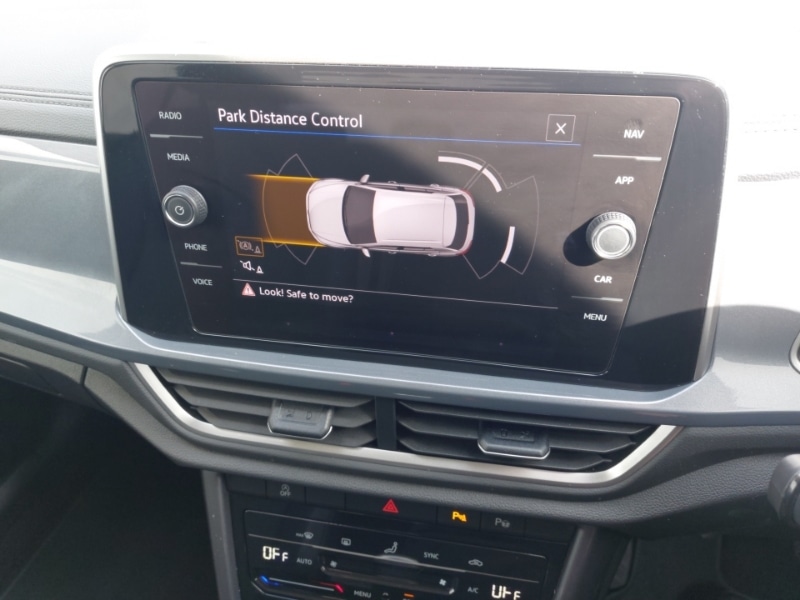 Used Volkswagen T-Roc 2024 for sale - 76271970: Photo 17