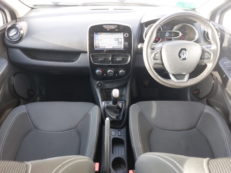 Used Renault Clio 2018 for sale - 77325063: Photo 2