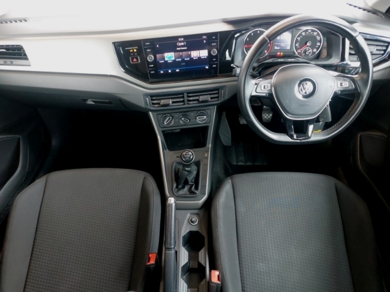 Used Volkswagen Polo 2018 for sale - 76328843: Photo 2