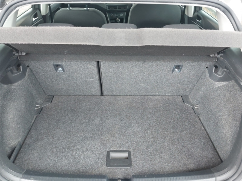 Used Volkswagen Polo 2018 for sale - 76328843: Photo 8