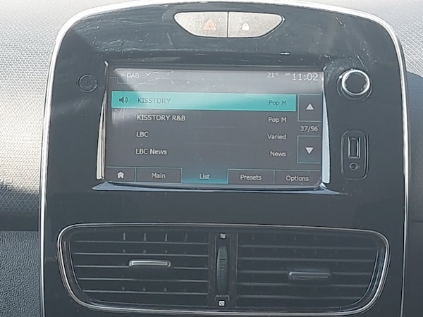Used Renault Clio 2017 for sale - 75278436: Photo 10