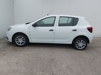 Used Dacia Sandero 2019 for sale - 76229993: Photo