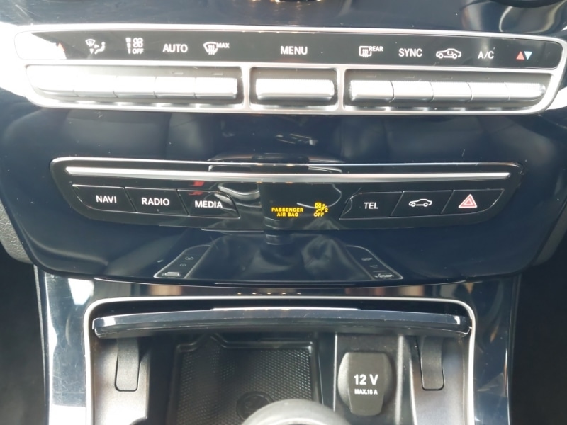 Used Mercedes-Benz C Class 2019 for sale - 77674360: Photo 11