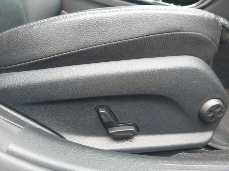 Used Mercedes-Benz C Class 2019 for sale - 77674360: Photo 19