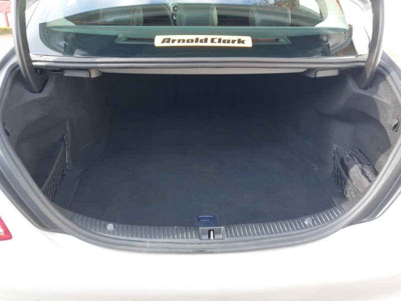 Used Mercedes-Benz C Class 2019 for sale - 77674360: Photo 8