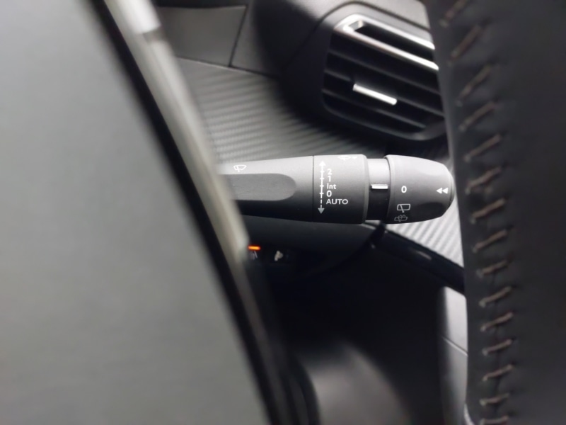 Used Peugeot 2008 2021 for sale - 76763559: Photo 17