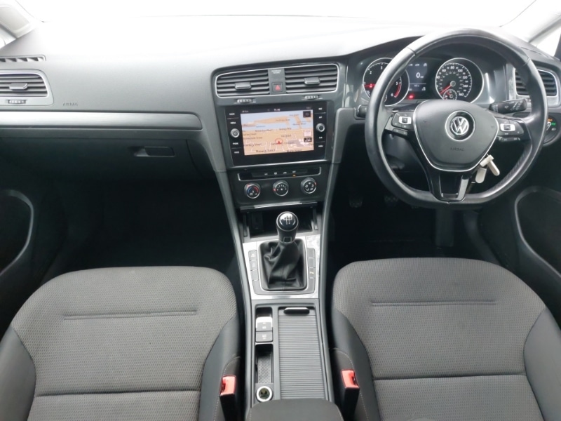 Used Volkswagen Golf 2019 for sale - 76431565: Photo 2