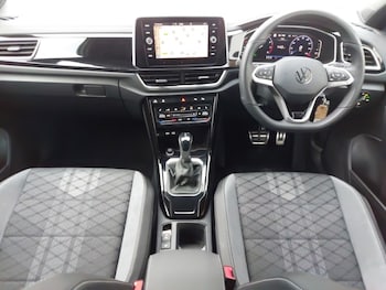 Used Volkswagen T-Roc 2025 for sale - 77085782: Photo