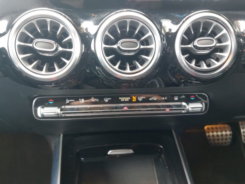 Used Mercedes-Benz EQA 2021 for sale - 76325641: Photo 10
