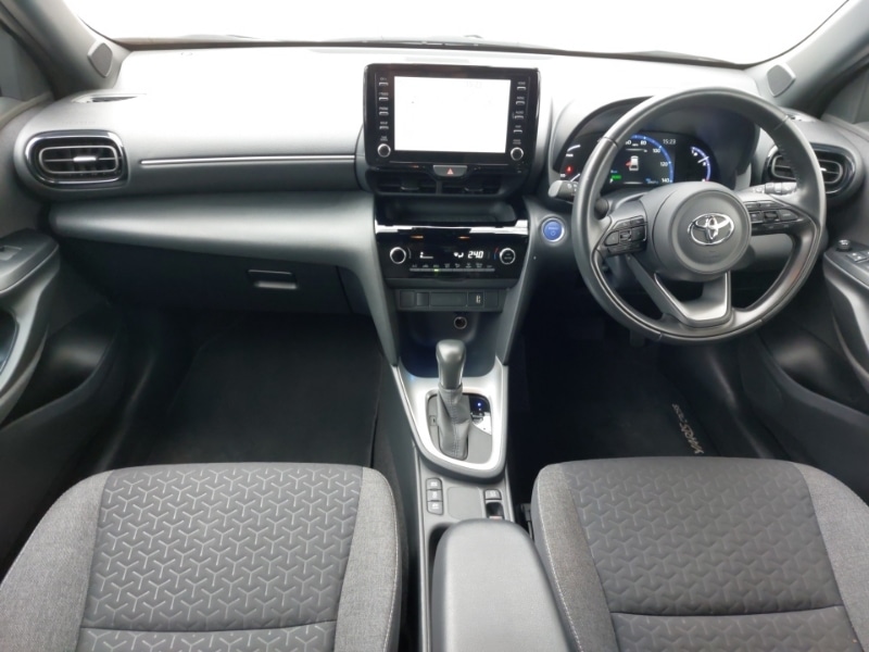 Used Toyota Yaris Cross 2022 for sale - 77272955: Photo 2