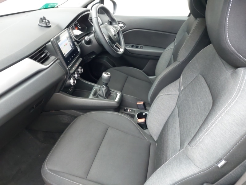 Used Renault Captur 2020 for sale - 77424343: Photo 5