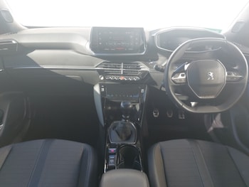 Used Peugeot 2008 2023 for sale - 76078422: Photo 2