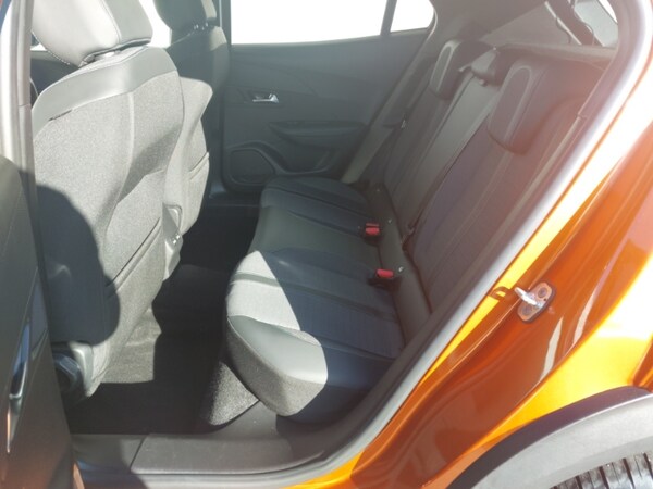 Used Peugeot 2008 2023 for sale - 76078422: Photo 6
