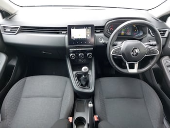 Used Renault Clio 2023 for sale - 79567080: Photo