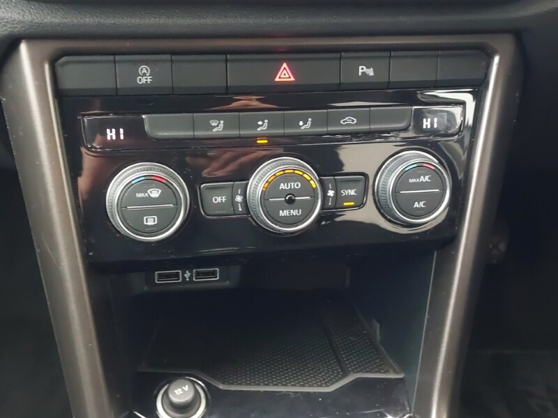 Used Volkswagen T-Roc 2019 for sale - 76533043: Photo 11