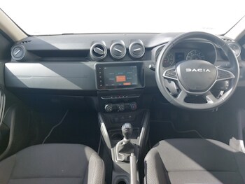 Used Dacia Duster 2023 for sale - 76172038: Photo