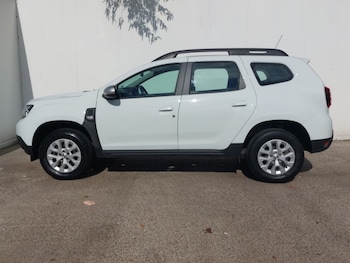 Used Dacia Duster 2023 for sale - 76172038: Photo