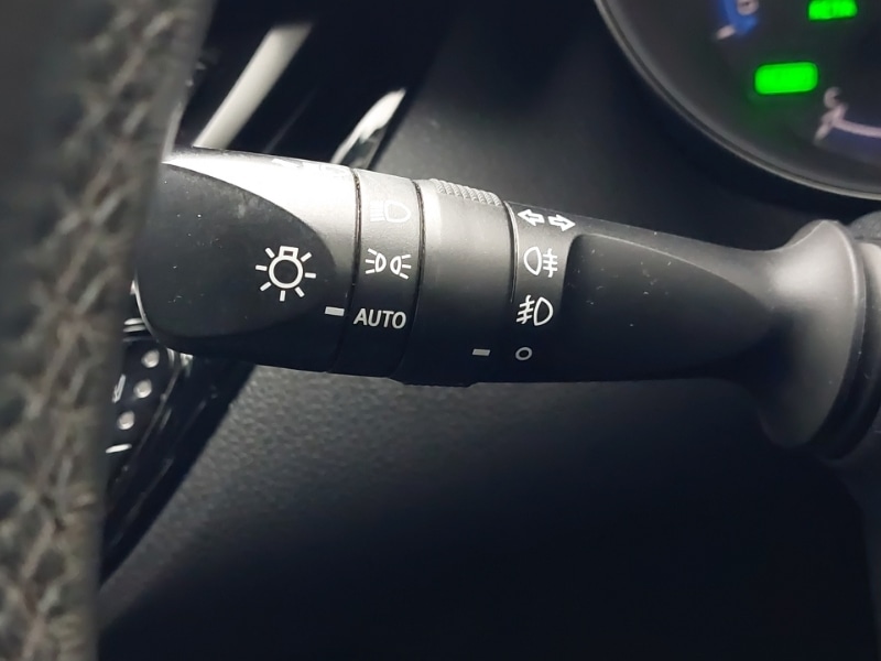 Used Toyota C-HR 2018 for sale - 77514094: Photo 15