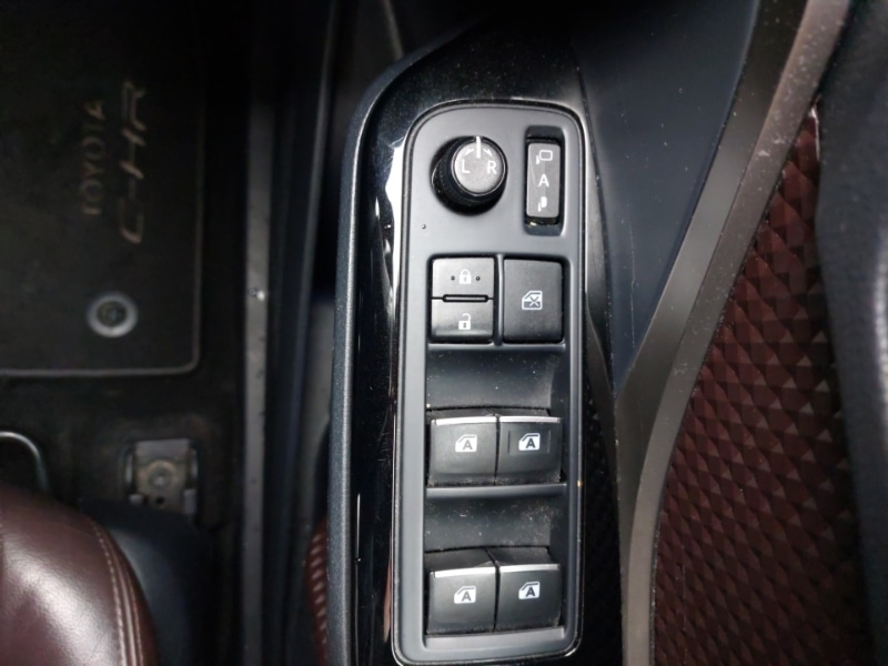 Used Toyota C-HR 2018 for sale - 77514094: Photo 18