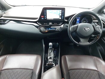 Used Toyota C-HR 2018 for sale - 77514094: Photo