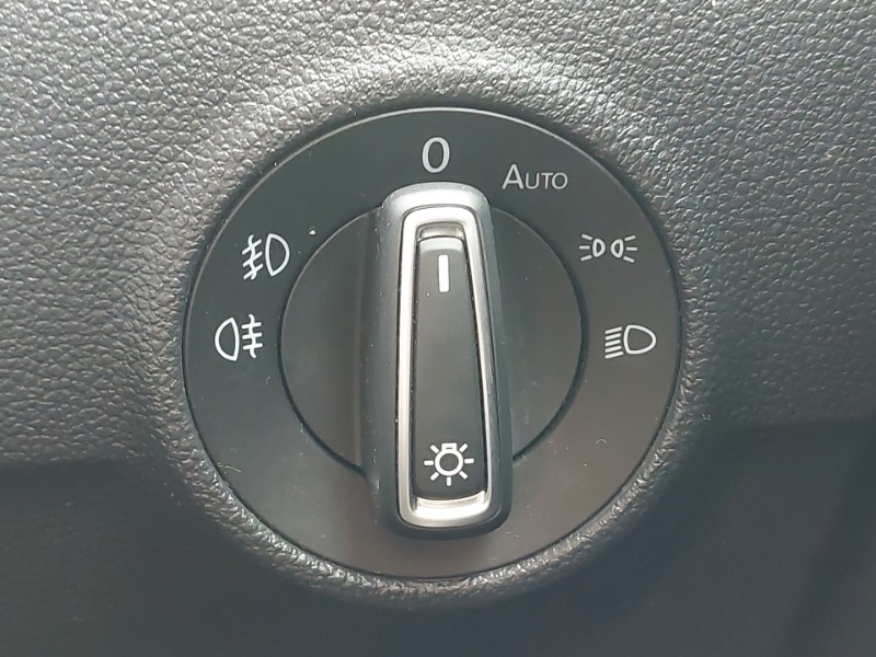 Used Volkswagen T-Roc 2018 for sale - 77548731: Photo 13