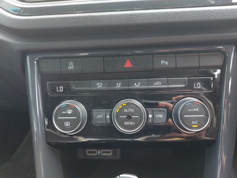 Used Volkswagen T-Roc 2018 for sale - 77548731: Photo 19