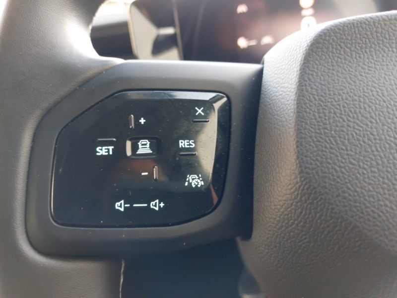 Used Ford Explorer 2025 for sale - 76800098: Photo 14