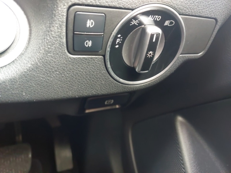 Used Mercedes-Benz GLA 2018 for sale - 76630717: Photo 14