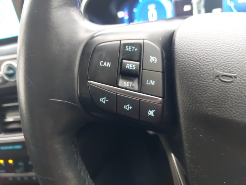 Used Ford Focus 2021 for sale - 76967260: Photo 14