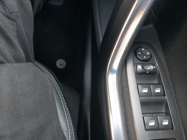 Used Peugeot 2008 2018 for sale - 76238456: Photo 18