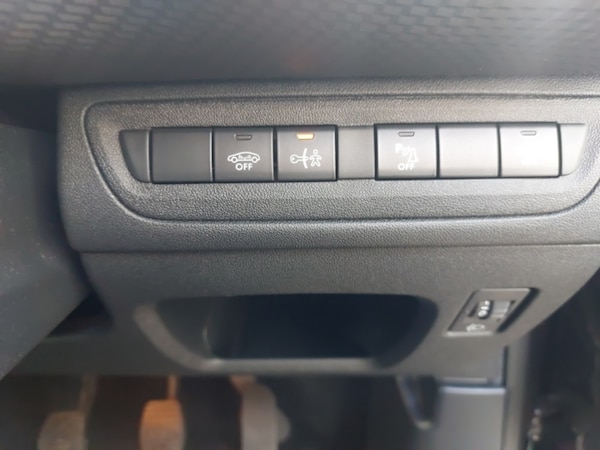 Used Peugeot 2008 2018 for sale - 76238456: Photo 19