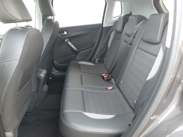 Used Peugeot 2008 2018 for sale - 76238456: Photo 6