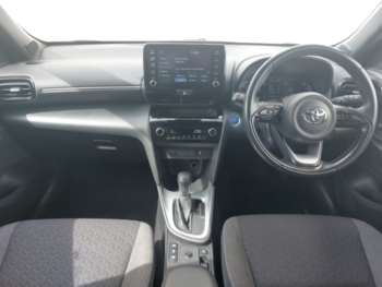 Used Toyota Yaris Cross 2022 for sale - 74890157: Photo
