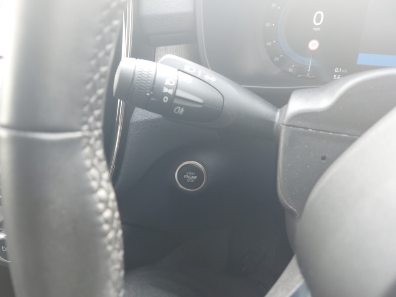 Used Volvo XC40 2024 for sale - 76732061: Photo 16