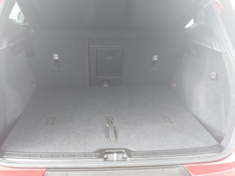 Used Volvo XC40 2024 for sale - 76732061: Photo 8