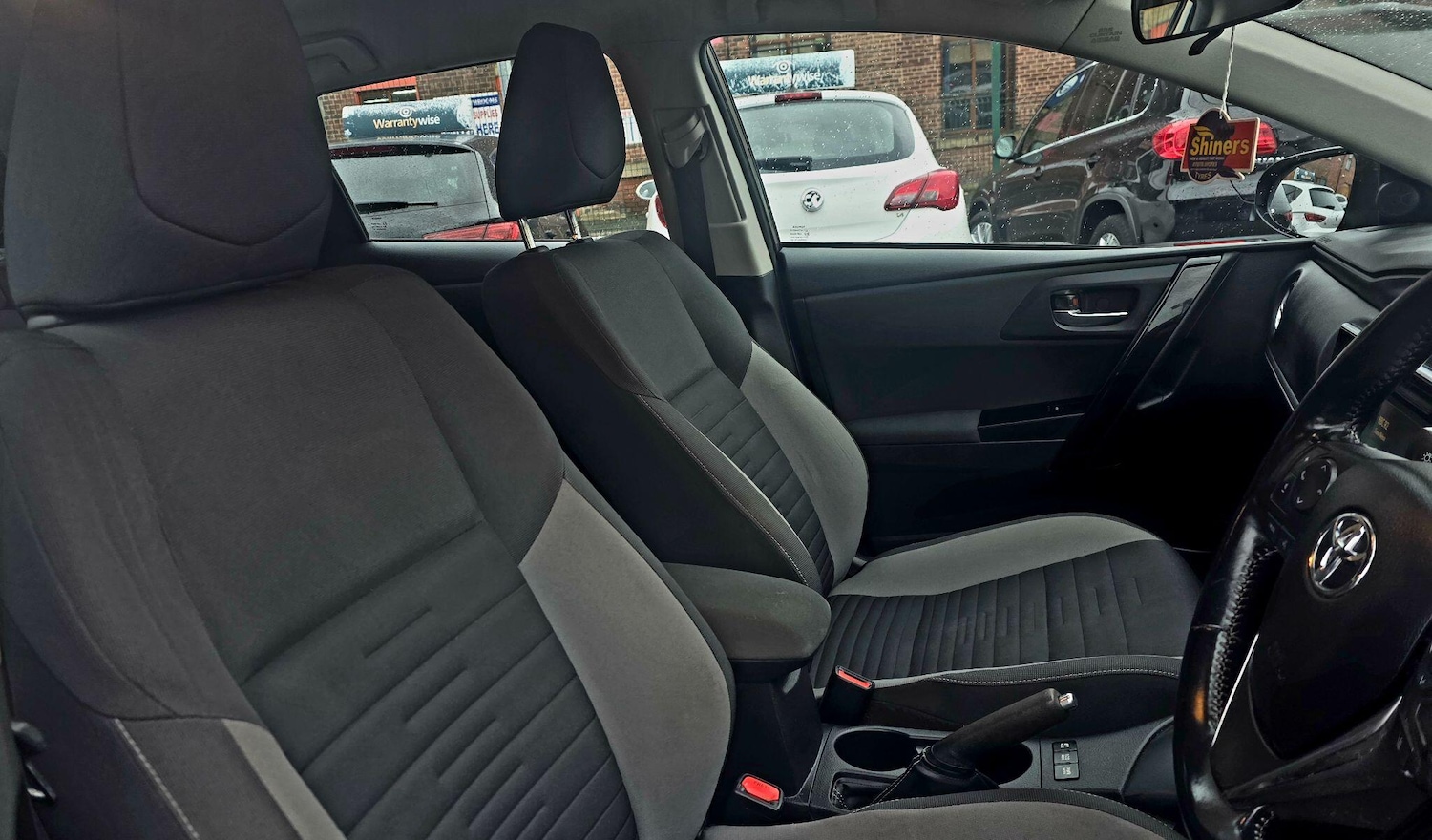 Used Toyota Auris 2017 for sale - 77537470: Photo 12