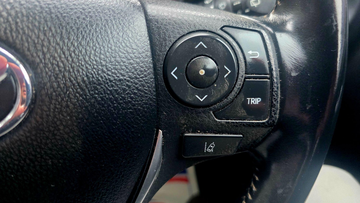 Used Toyota Auris 2017 for sale - 77537470: Photo 25