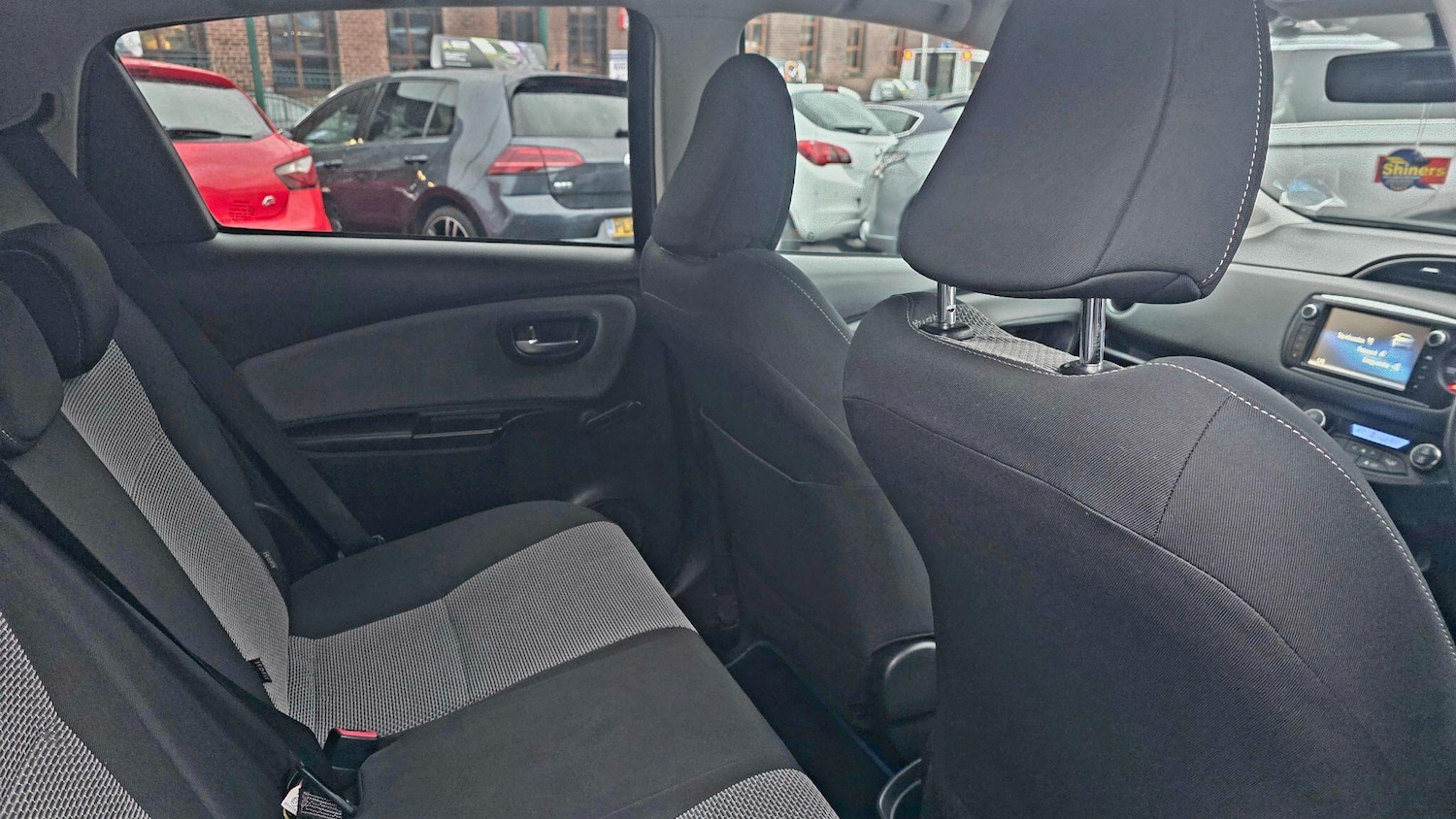 Used Toyota Yaris for sale - 77278605: Photo 17