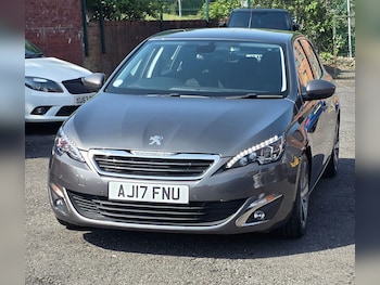 Used Peugeot 308 2017 for sale - 78740704: Photo