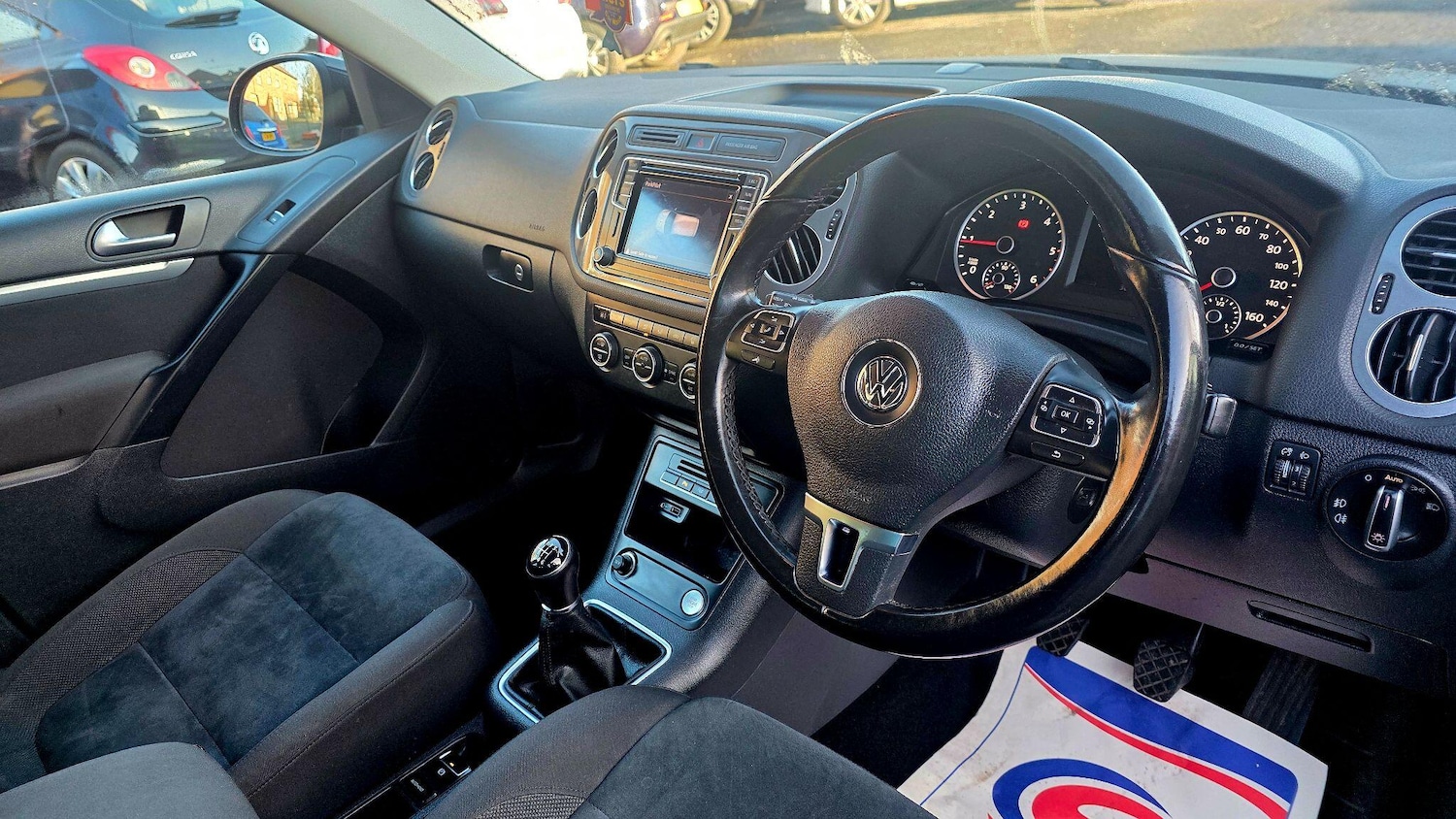 Used Volkswagen Tiguan 2015 for sale - 77351359: Photo 12